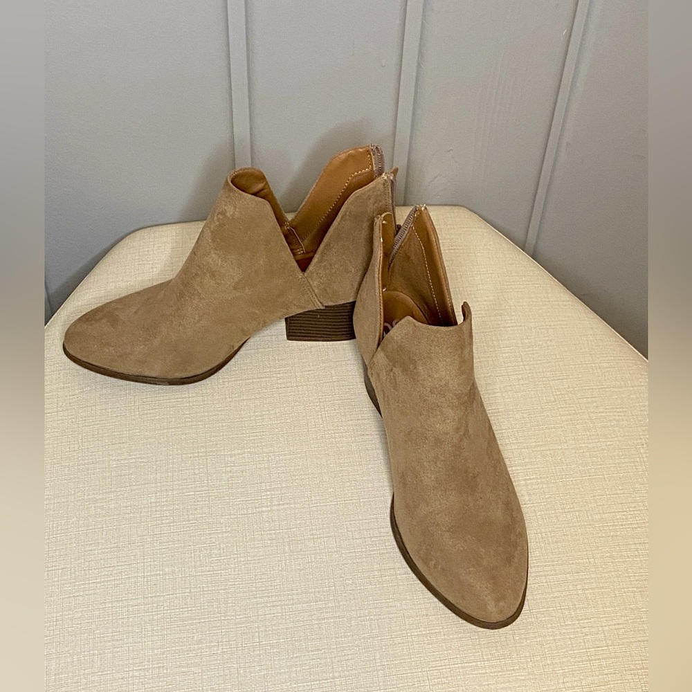 SO Tan Ankle Boots